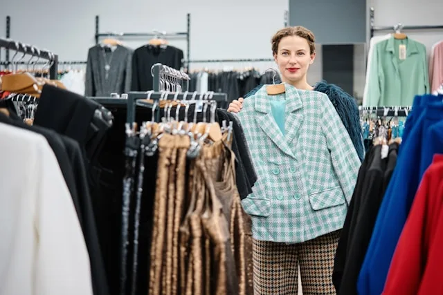 Cinisello Balsamo's Retail and Wholesale Sector Is Growing. Its Workforce Has Not Kept Up