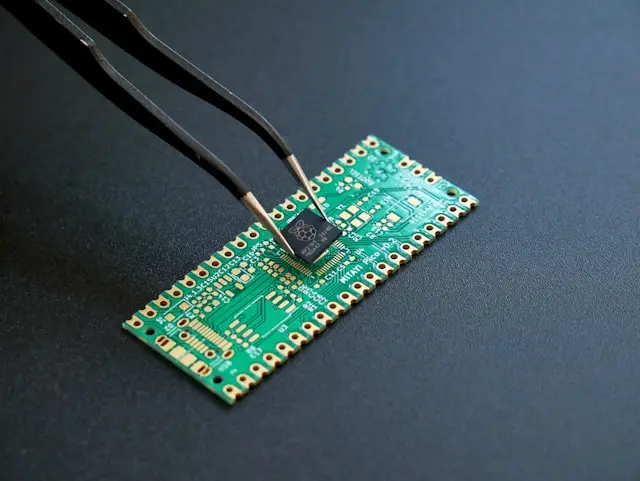 Eindhoven Semiconductor Hiring: Why €1.5 Billion in Public Capital Has Not Solved the Talent Crisis