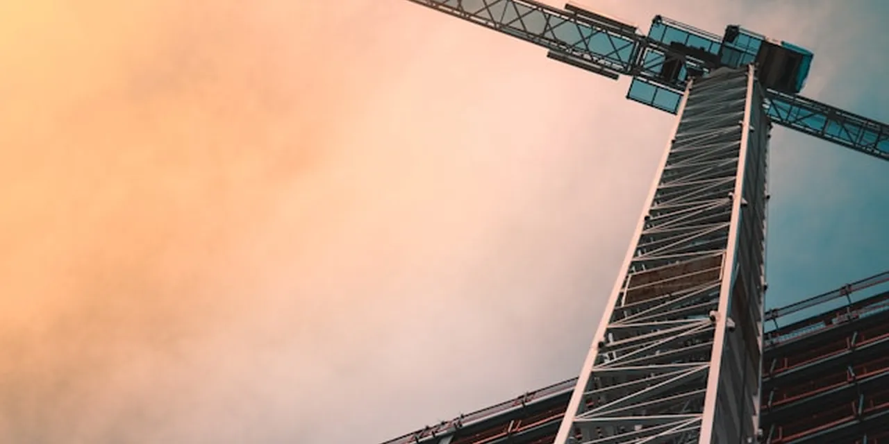 Farwaniya Construction Hiring: Why Rising Renovation Demand Is Breaking a Sector That Cannot Staff Itself