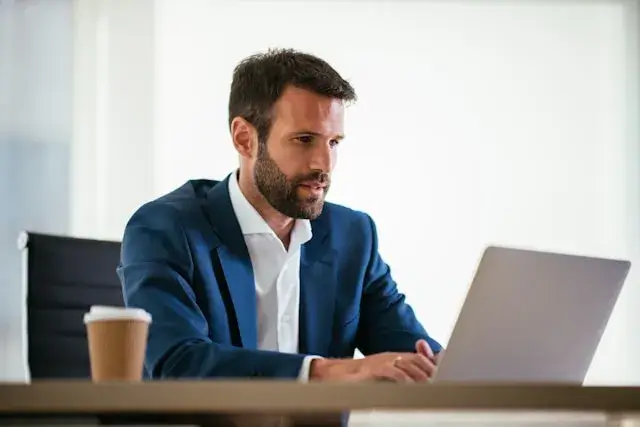 L'80% Nascosto: Perché il Tuo Prossimo Executive Star Non Ti Sta Cercando (E Come Trovarlo Comunque)