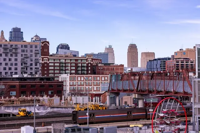 Kansas City Financial Services in 2026: A Market That Looks Easy to Hire in and Is Not