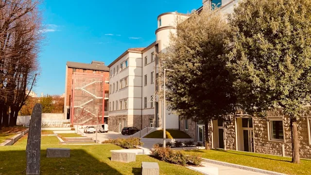 Lecco's Machinery Cluster Has Full Order Books and Empty Workbenches: The Talent Bottleneck Capping Industrial Growth