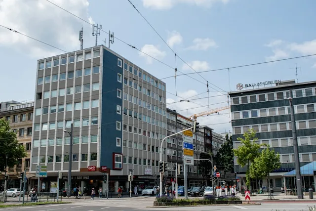 Mannheim's Specialty Chemicals Cluster Is Investing Heavily and Cannot Find the People to Run It