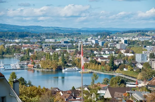 Zug's Crypto Valley Has Two Talent Markets Now: One Is Flooded, the Other Is Nearly Empty